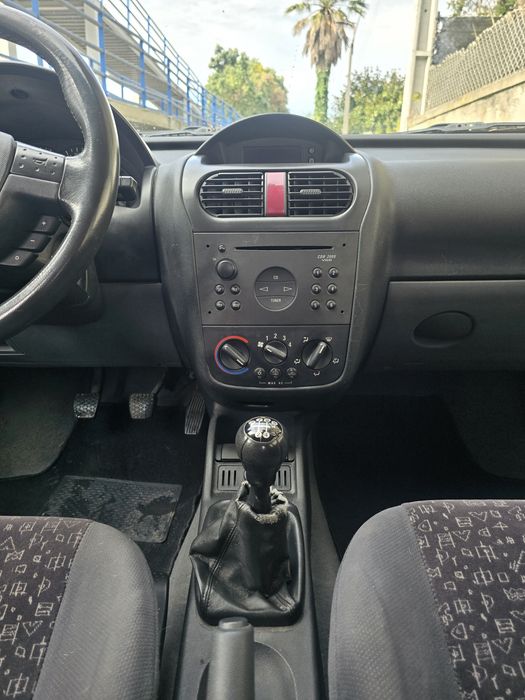 Opel Corsa — fotografia 12