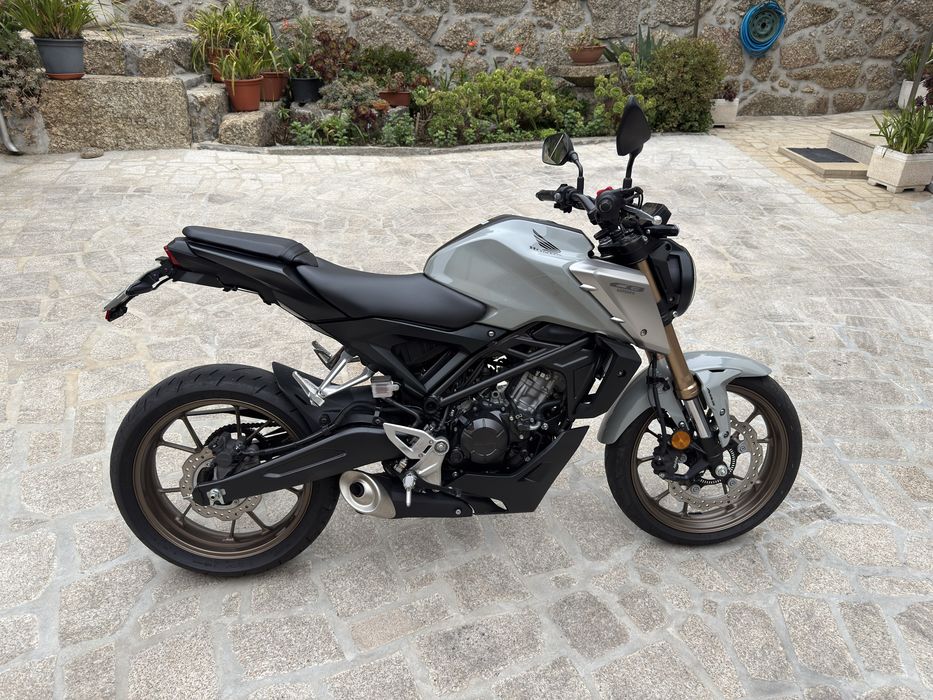 Honda CB125r 2022