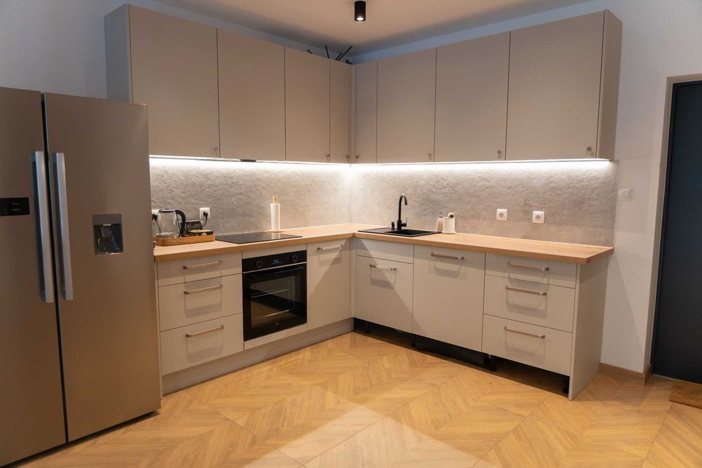 Dom na wynajem wakacje basen sauna jacuzzi 40 min od Warszawy