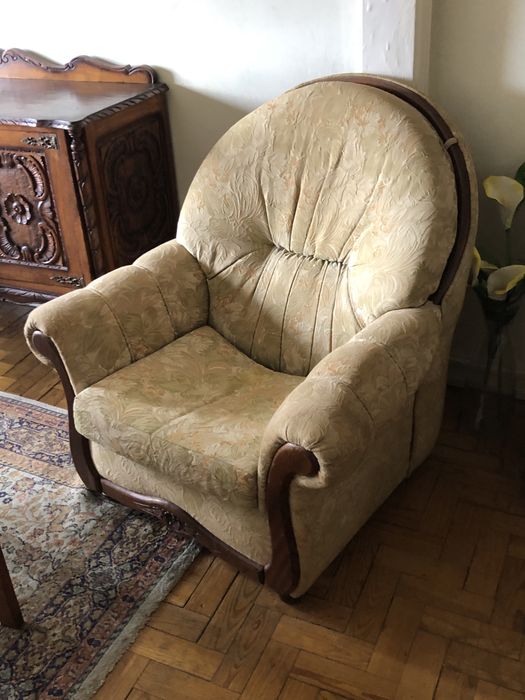 OFERTA: 3 sofas bom estado