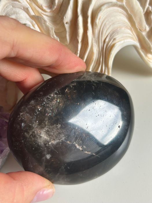 Kamień księżycowy czarny 172 g Nowość