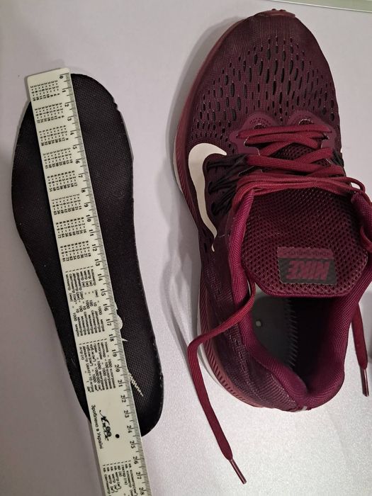 Підліткові кросівки Nike Air Zoom Winflo 5,р 38,5
