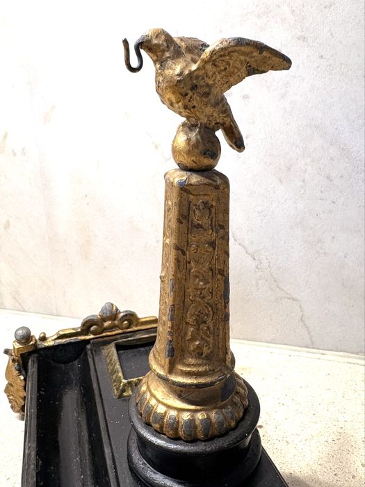 Rara antiga base de tinteiros vitoriana com suporte para relógio de bolso