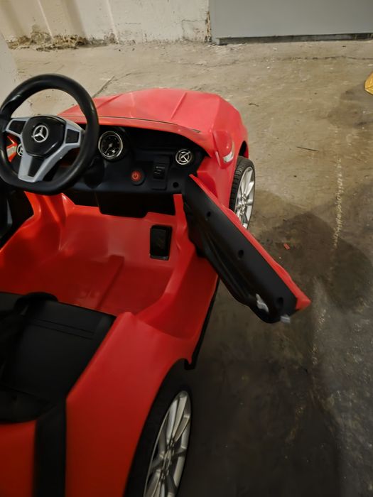 Auto na akumulator mercedes