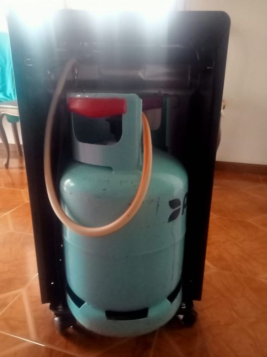 Aquecedor a Gás PRIO + 2 Botijas | Quase Novo!
