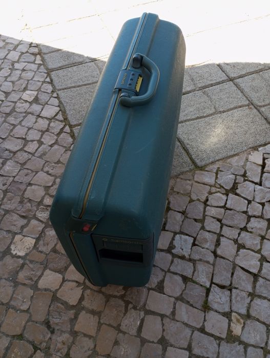 Malas de viagem usadas