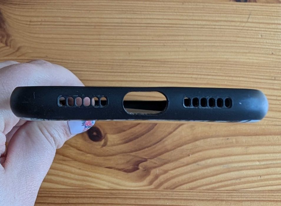 Obudowa IPhone XR z diabłem i falą