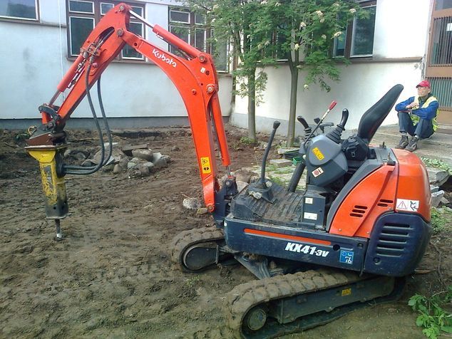 Wynajem koparka minikoparka koparko ładowarka sprzęt budowlany