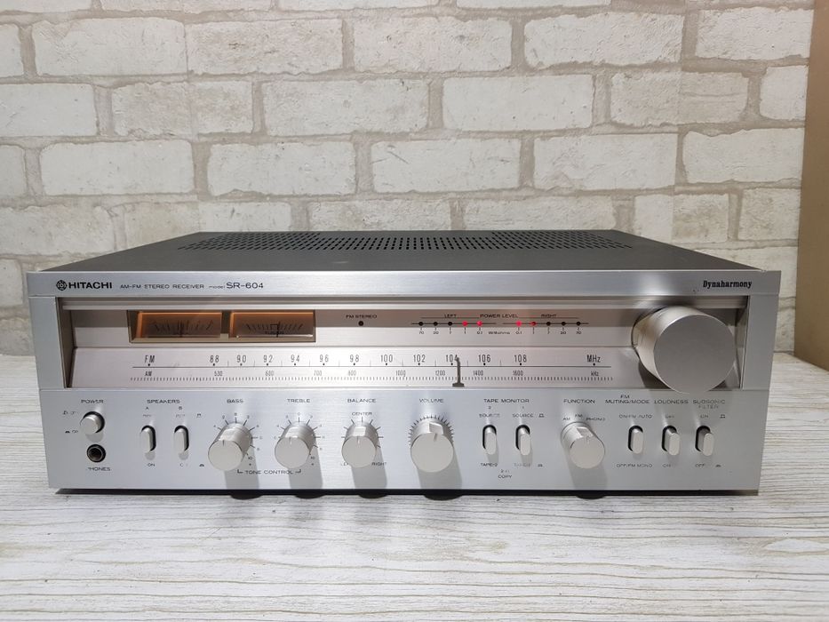 FM/AM Стерео ресивер Hitachi SR-604 б/у з Німеччини