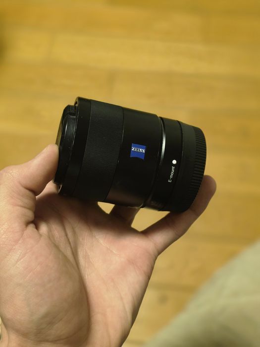 Об'єктив sony e  24mm 1.8