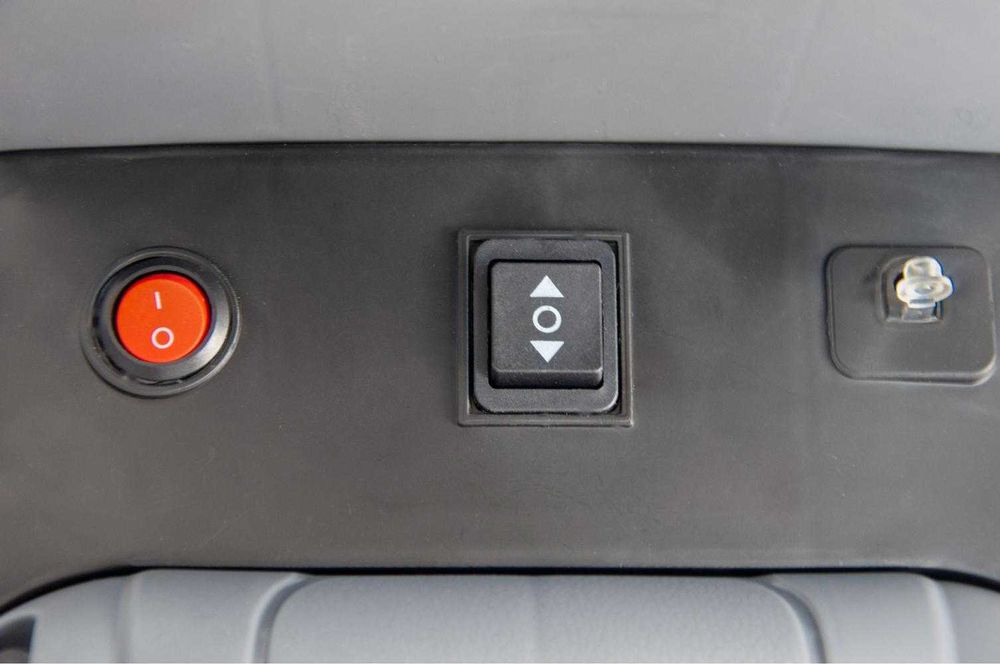 Дитячий автомобіль трактор великий на акумуляторі Spoko електромобіль