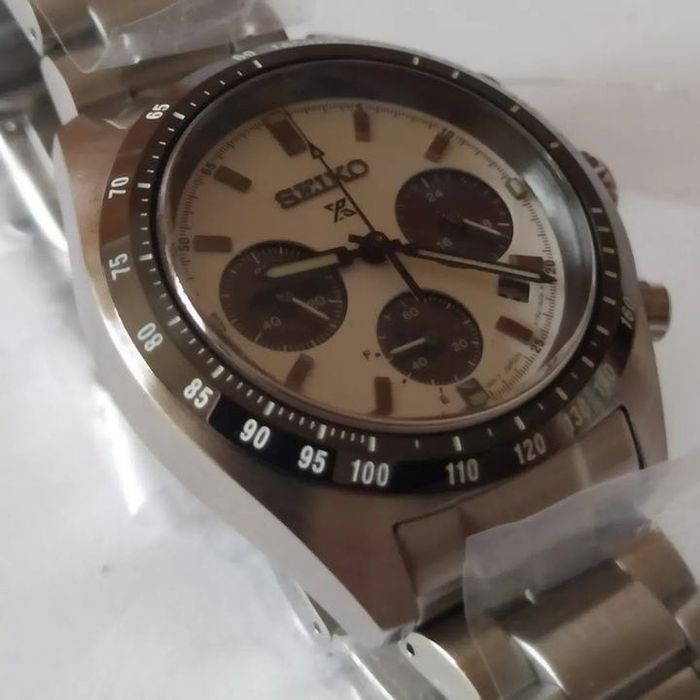 *OPORTUNIDADE* Seiko Solar "Panda" Cronógrafo SSC813P1 SPEEDTIMER (39