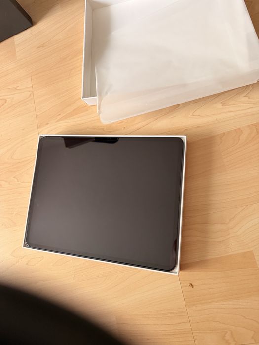 Ipad Pro 13 M4 256GB wifi gwar ubezpieczenie 02-2028