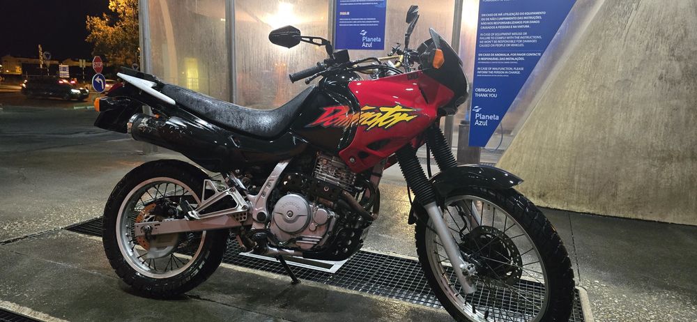 Honda dominator nx 650
