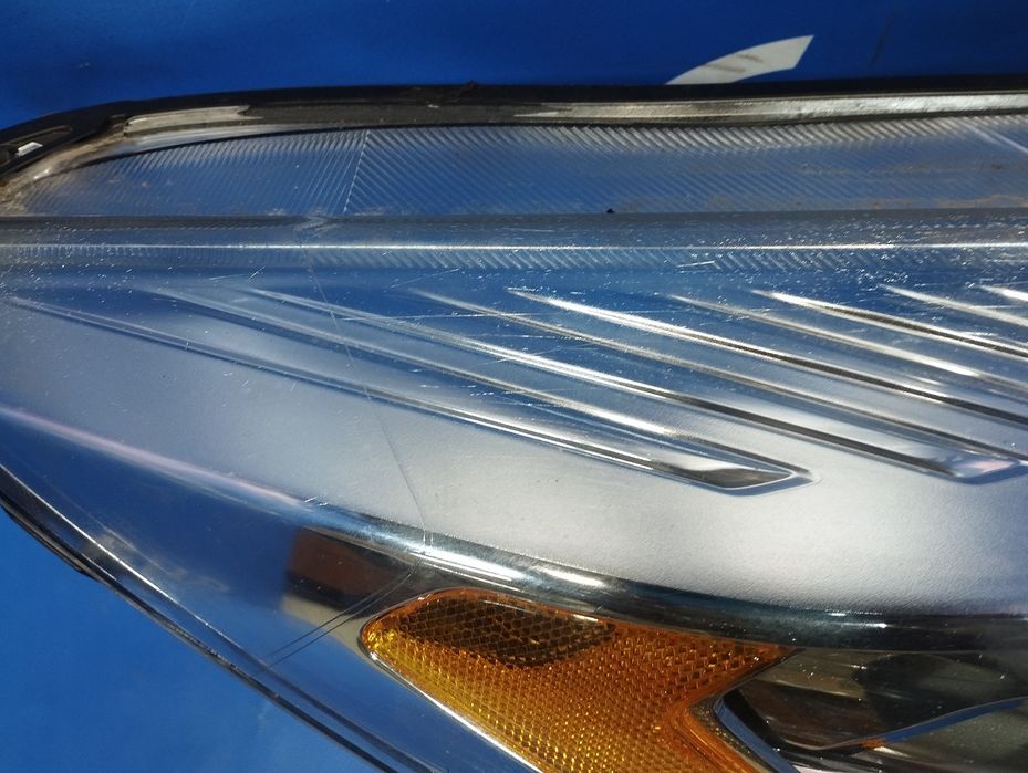 Фара передня права Ford Escape 3 Форд Ескейп Розборка