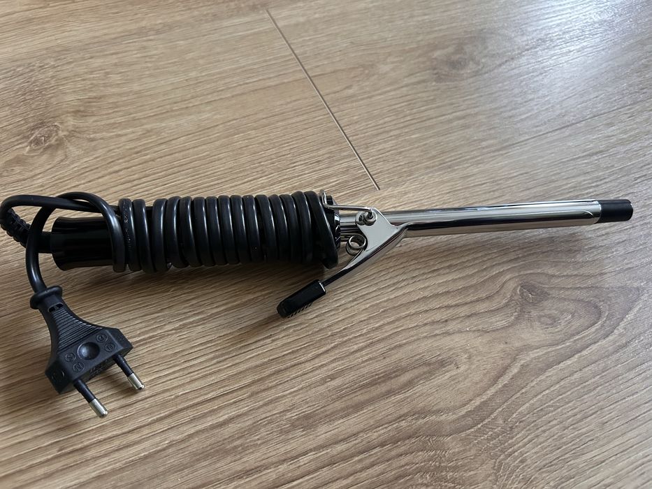 Lokówka do włosów 13 W