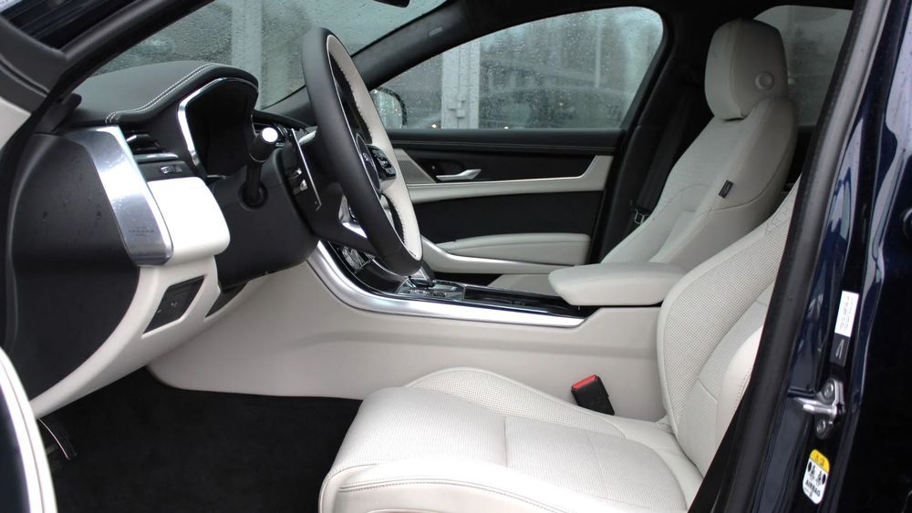 Jaguar Xf Awd 2.0D I Km Auto R-Dynamic Hse