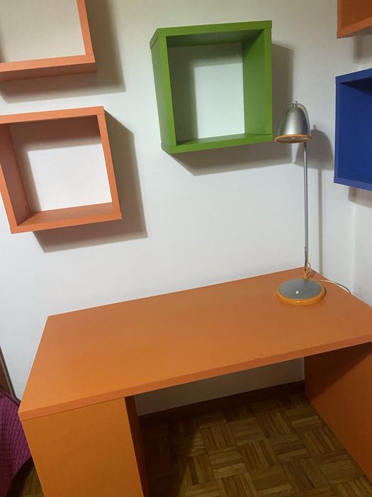 5 cubos + secretária