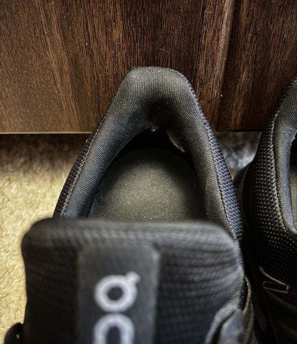 Кросівки on cloudswift 3