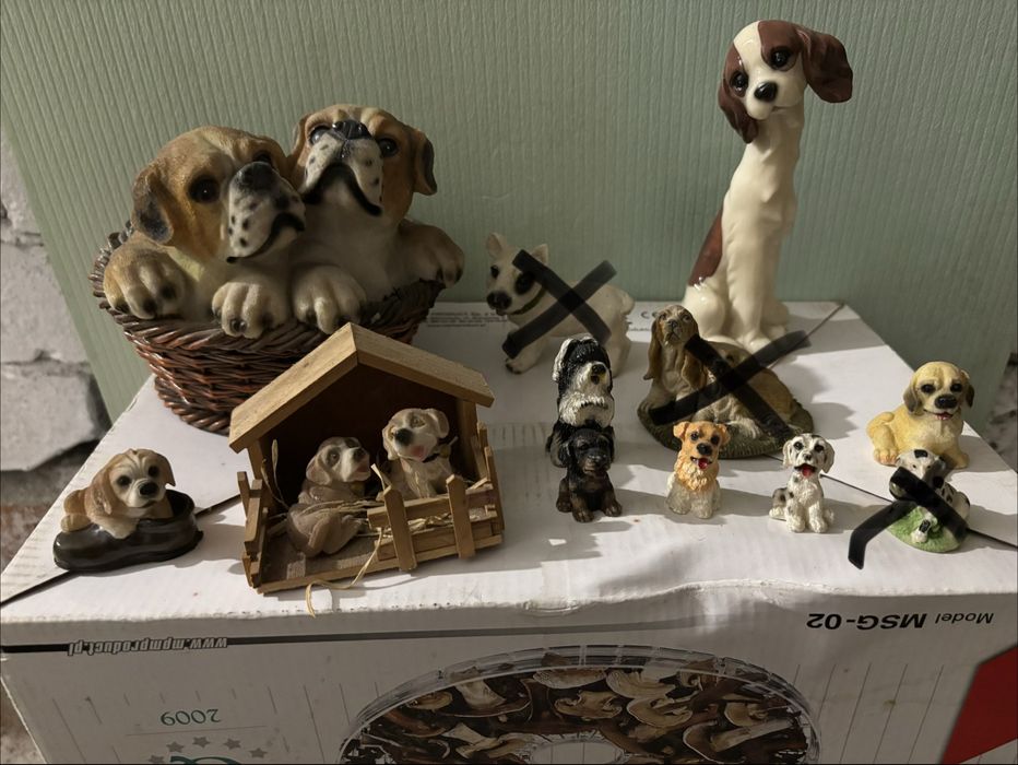 Figurki psów piesków porcelana i nie tylko