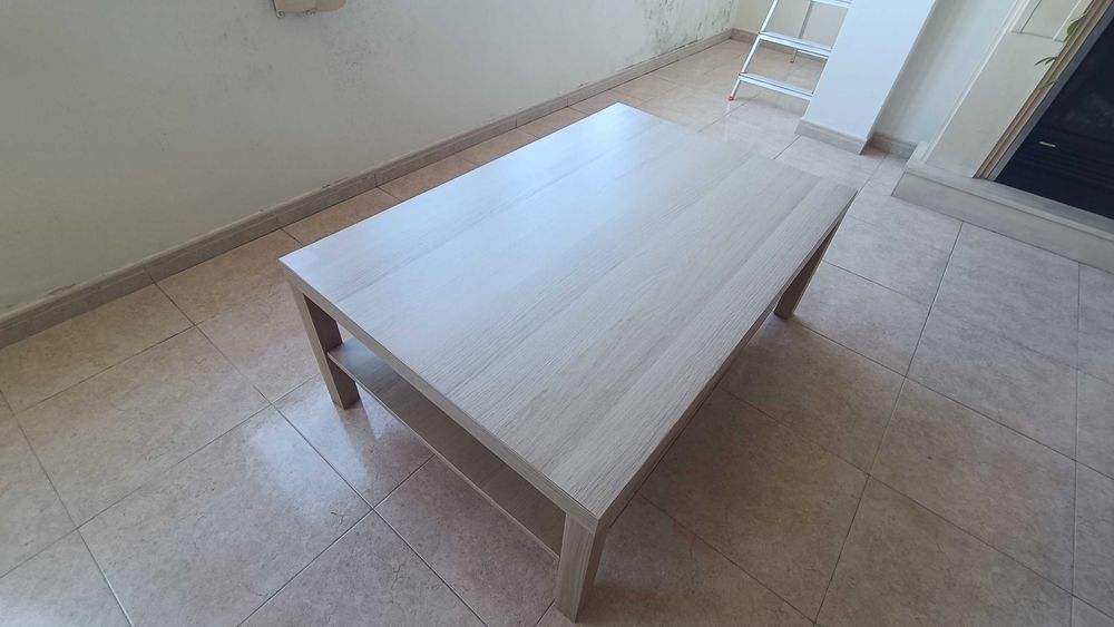 Mesa de centro 
Coffee table