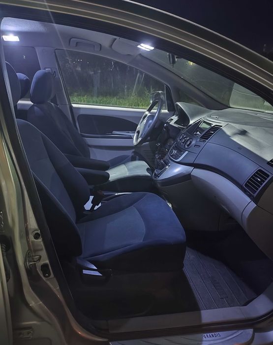 Mitsubishi Grandis Рестайл 2008