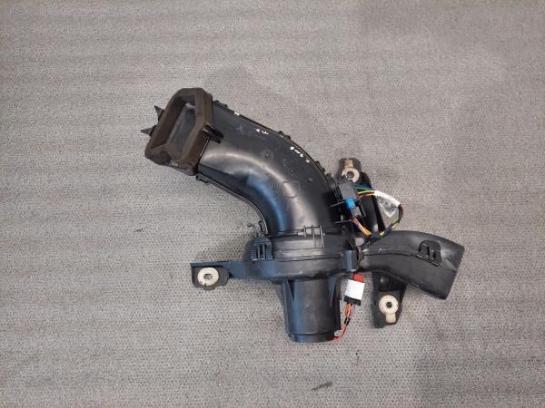 Motor da chauffage / sofagem PEUGEOT 5008 I (0U_, 0E_)
