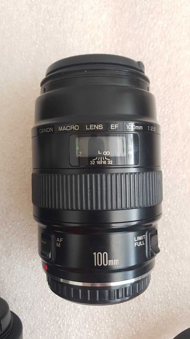 Об'єктиви Canon EF