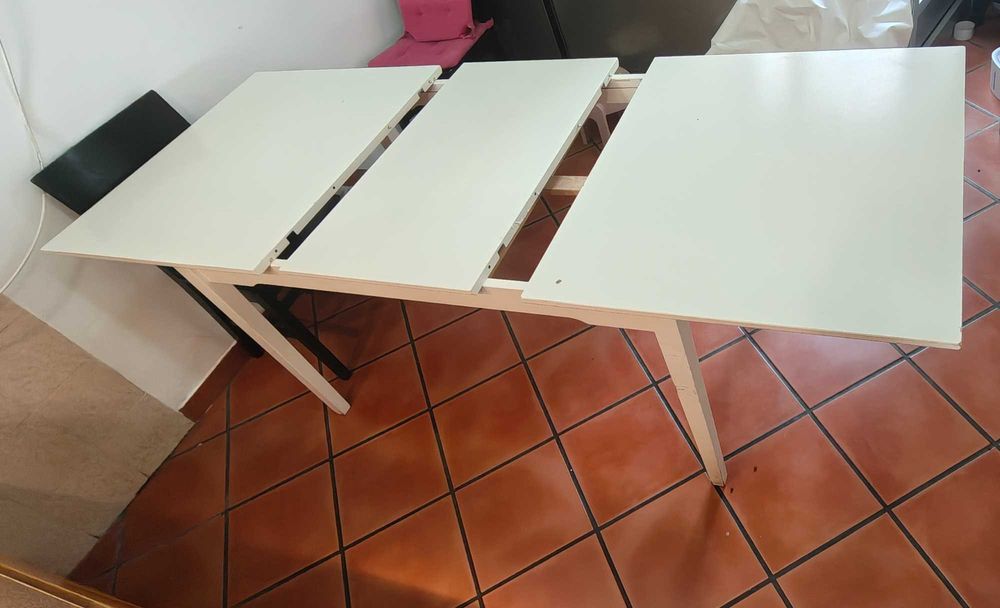 Mesa de cozinha extensivel com 6 cadeiras