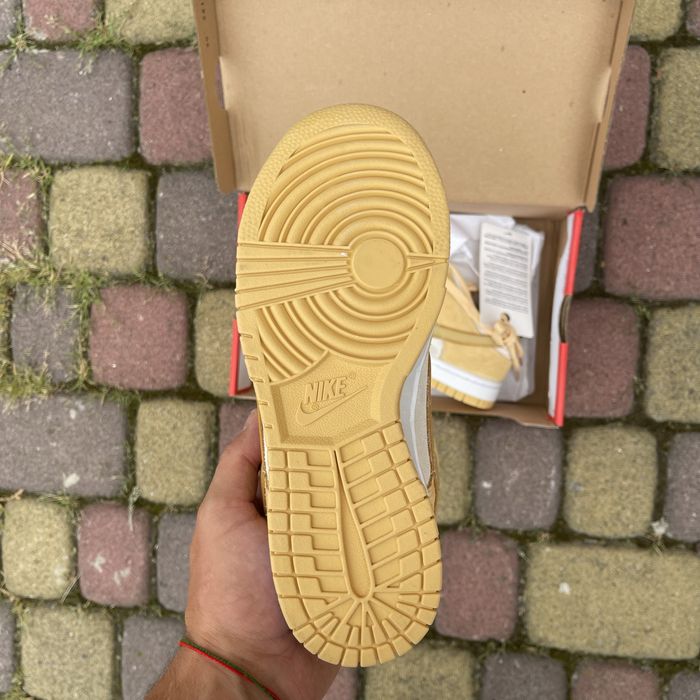 Жіночі кросівки Nike Dunk Low