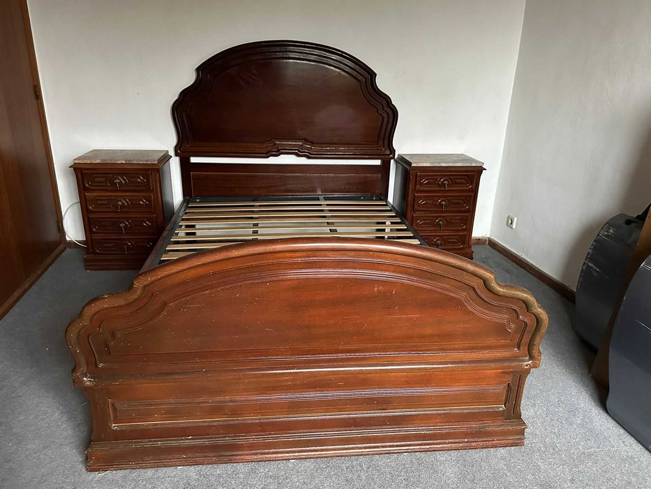 Quarto de casal em madeira