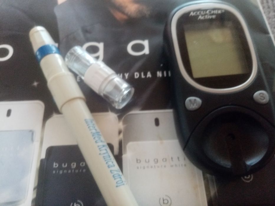 Glukometr accu-chek active
