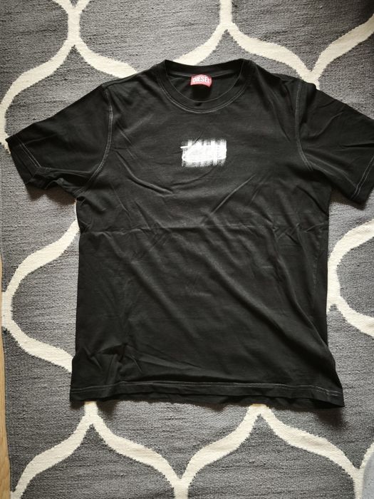 T-shirt Diesel T-Just model tamanho L em bom estado 
Tamanho L
Tem alg