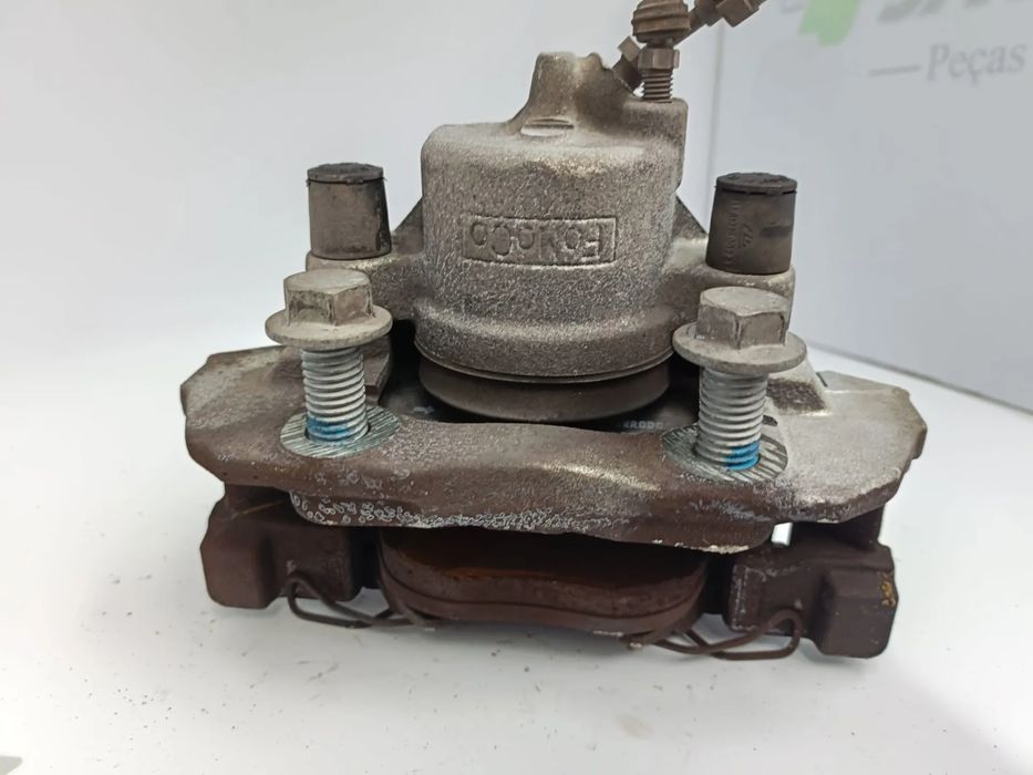 Pinça travão / maxila de travão frente direita FORD Focus III Carrinha