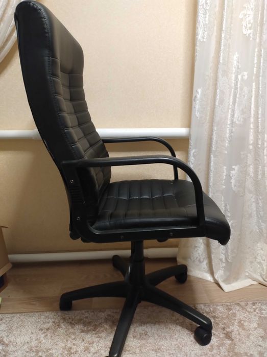 Крісло компютерне