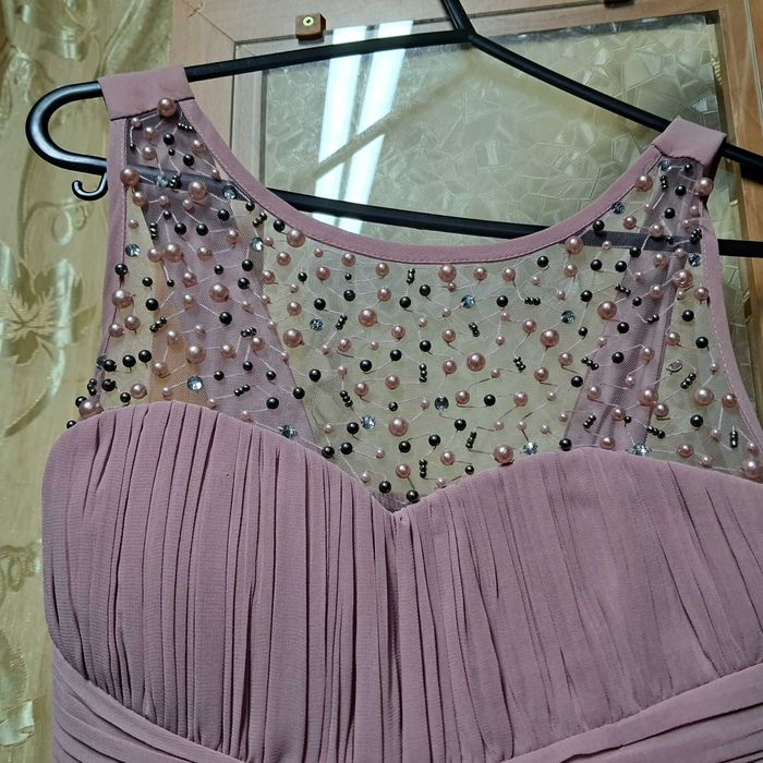 Вечірня жіноча сукня відомого бренду