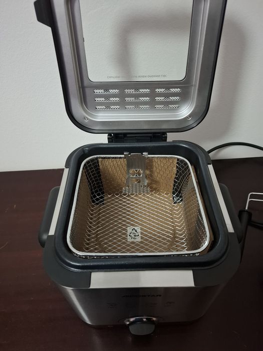 Fritadeira com Óleo AIGOSTAR 1.5 L 1000W