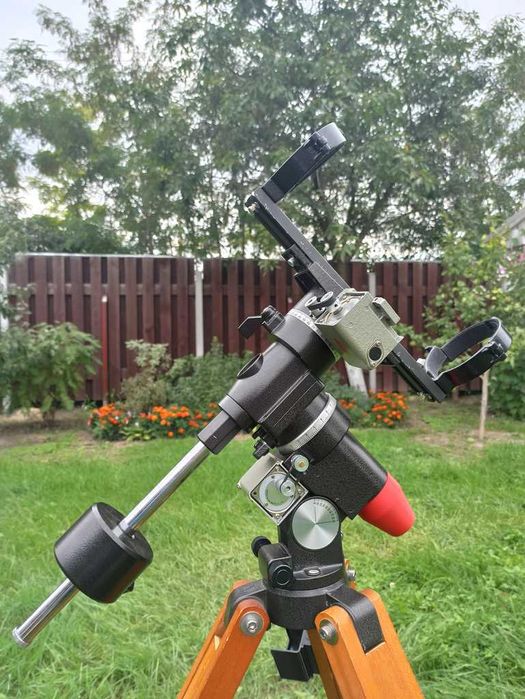 Телескоп Skywatcher 102/1000 + японське монтування Vixen з гідуванням