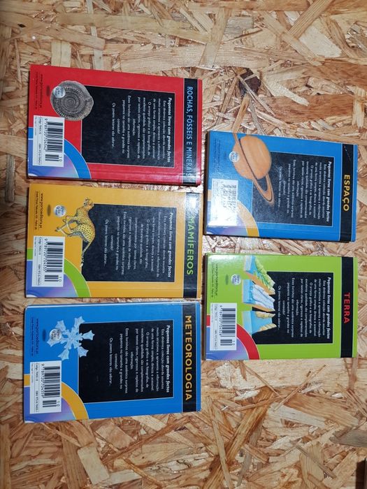 Enciclopédia Do Universo mini