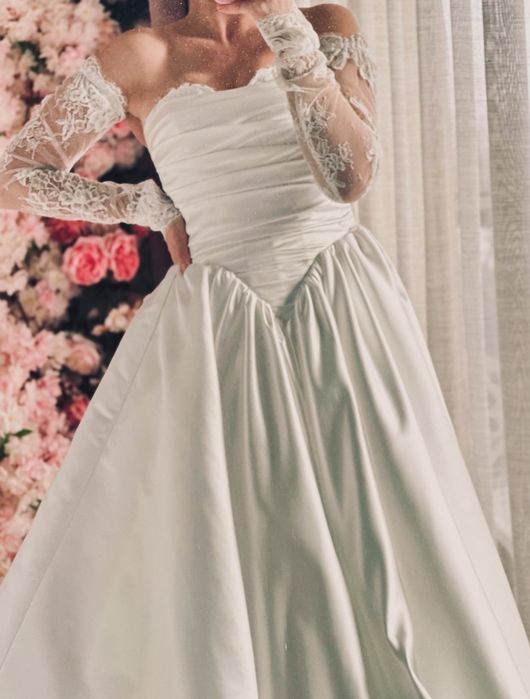 Nowiutka sukienka ślubna