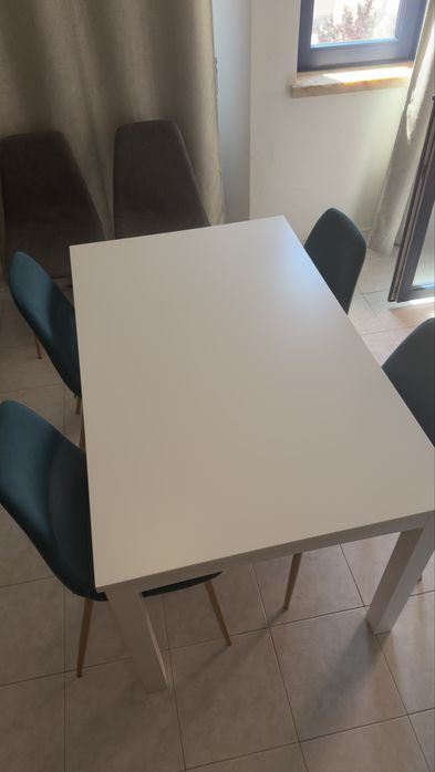 Mesa + 6 cadeiras