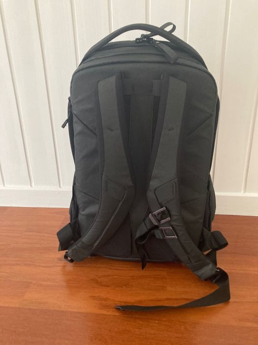 Mochila Peak Design Everyday Backpack Zip 20L - Preta