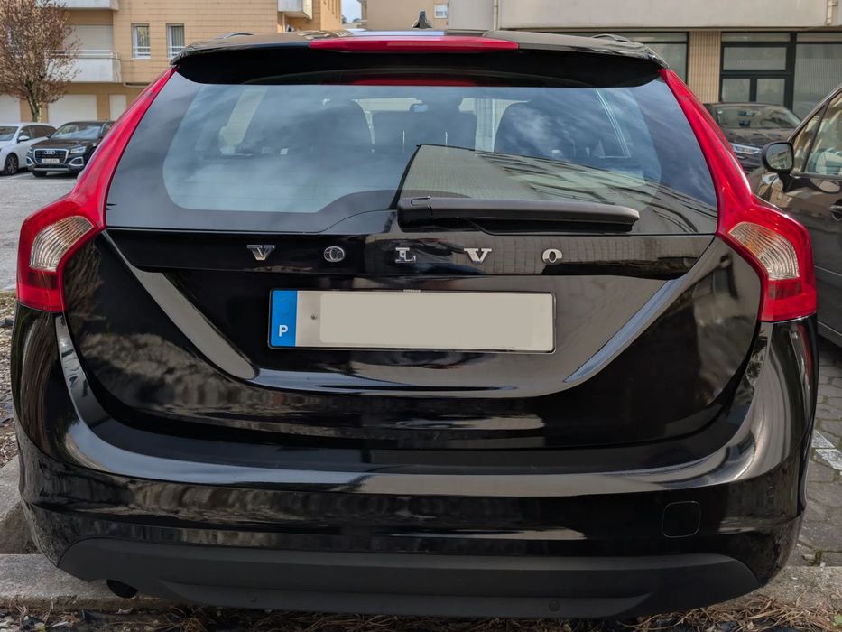 Volvo V60 D2