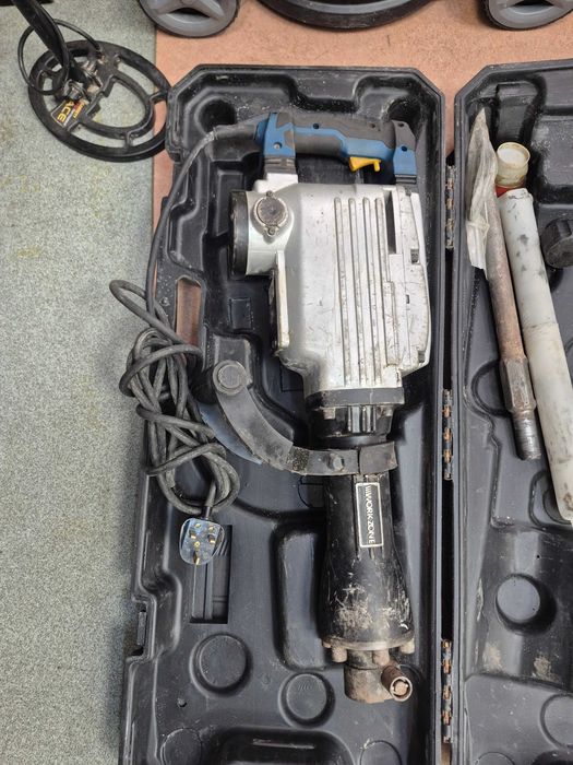 Młot wyburzeniowy Workzone Z1G-DS65D 1700W; Komis Jasło Igielna