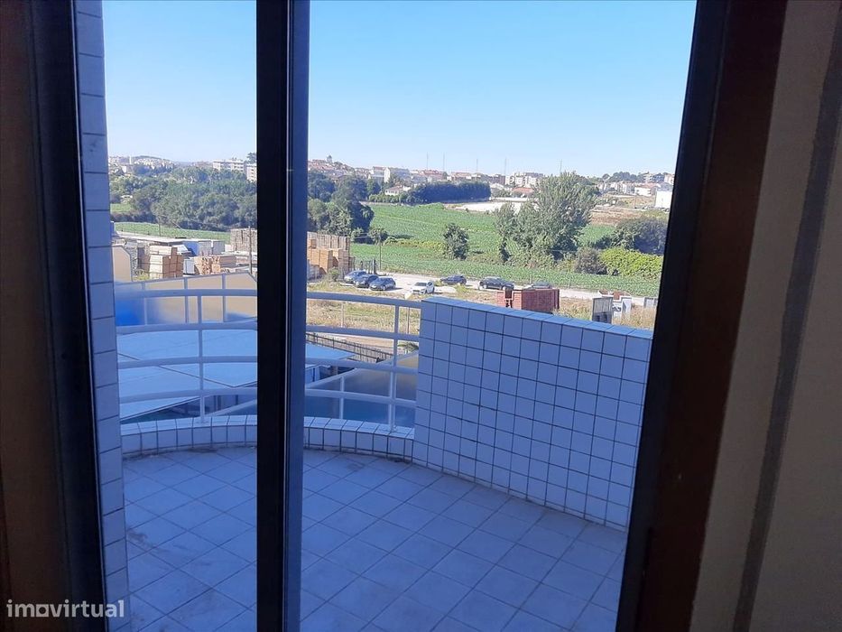 T2 - 268.000,00€ com varanda/ elevador/ garagem| RIO TINTO- DUPLEX