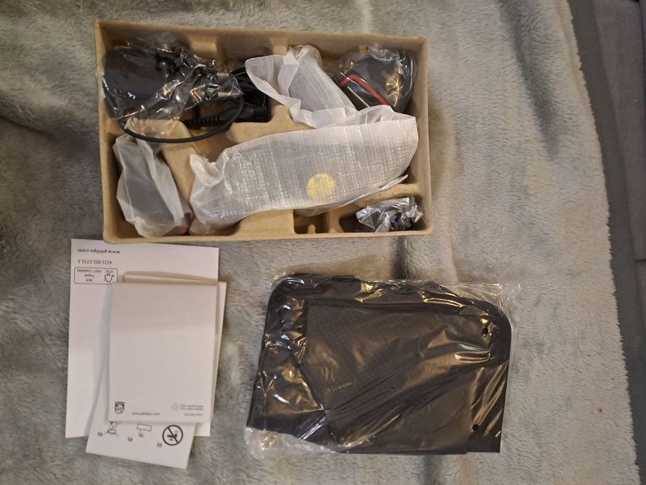 Nowa Maszynka do golenia Philips Click & Style One tool any Look S738/