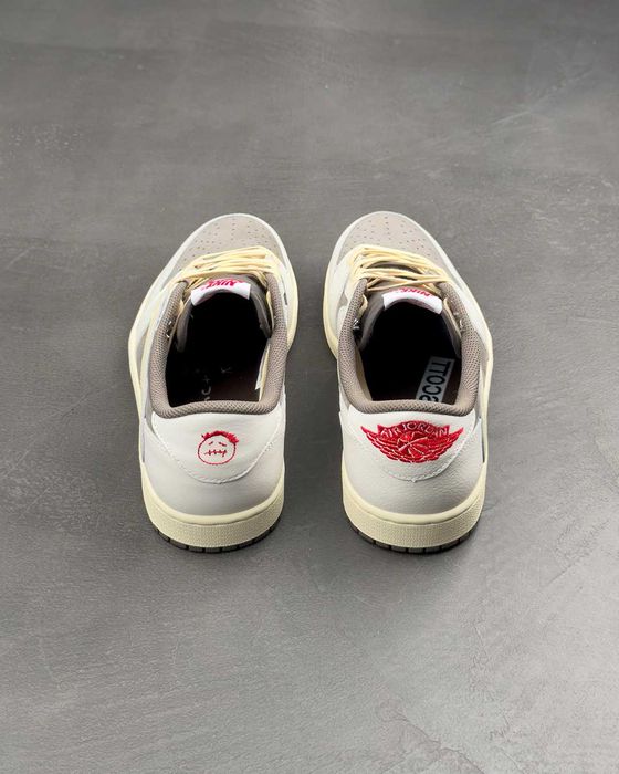 Кросівки Travis Scott x Air Jordan 1 Low OG 'Reverse Mocha'