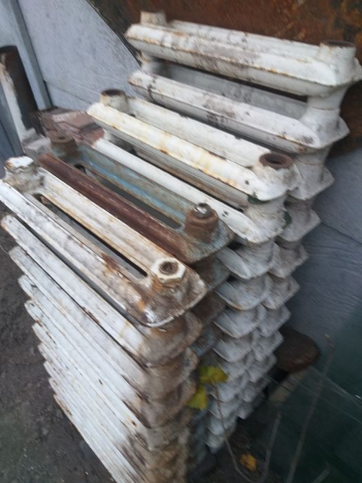 Батареї чугунні, продам