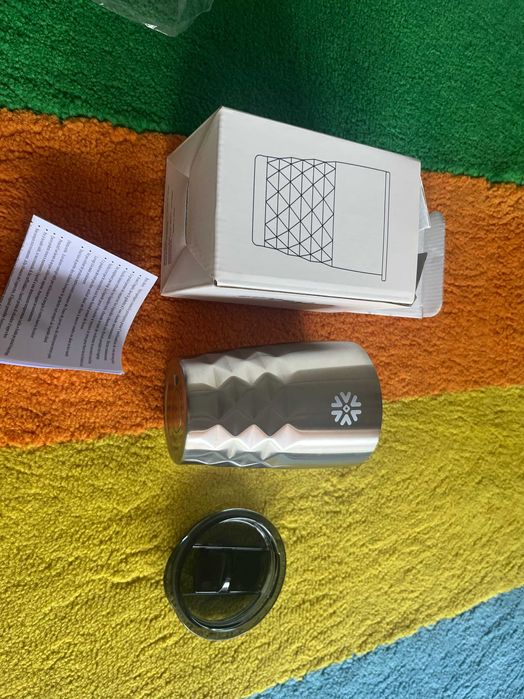 Nowy AVENUE Geometryczny KUBEK termiczny 350ml