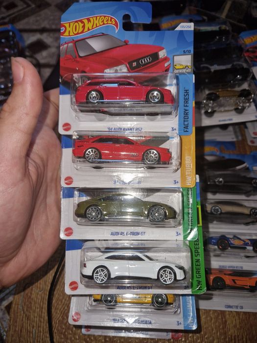 Продам Hot Wheels